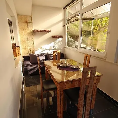Cicko Apartment *